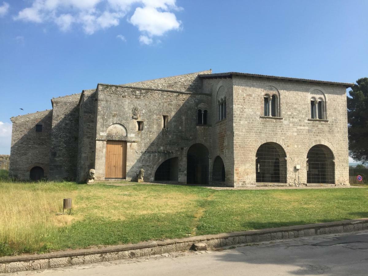 Ca' Del Borgo Hotel เวโนซา ภายนอก รูปภาพ