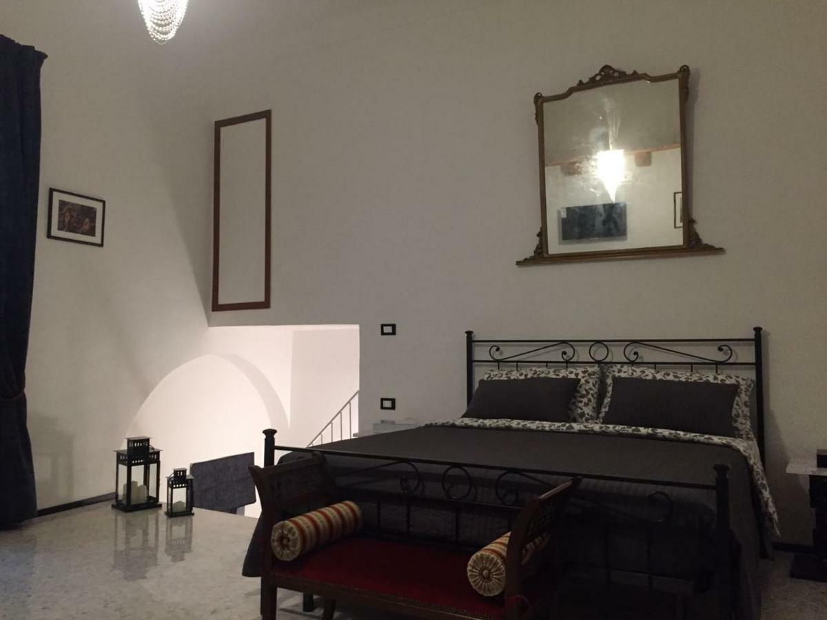 Ca' Del Borgo Hotel เวโนซา ภายนอก รูปภาพ