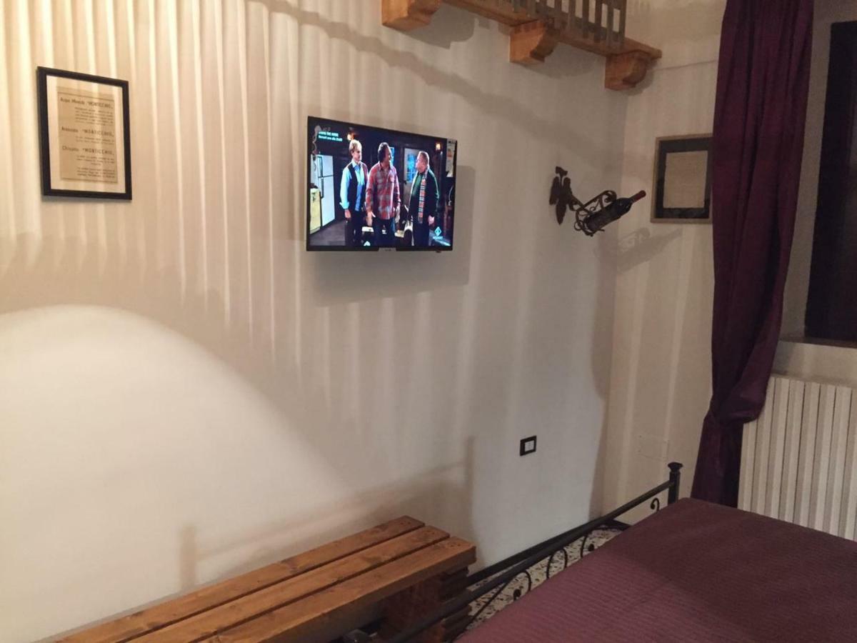Ca' Del Borgo Hotel เวโนซา ภายนอก รูปภาพ