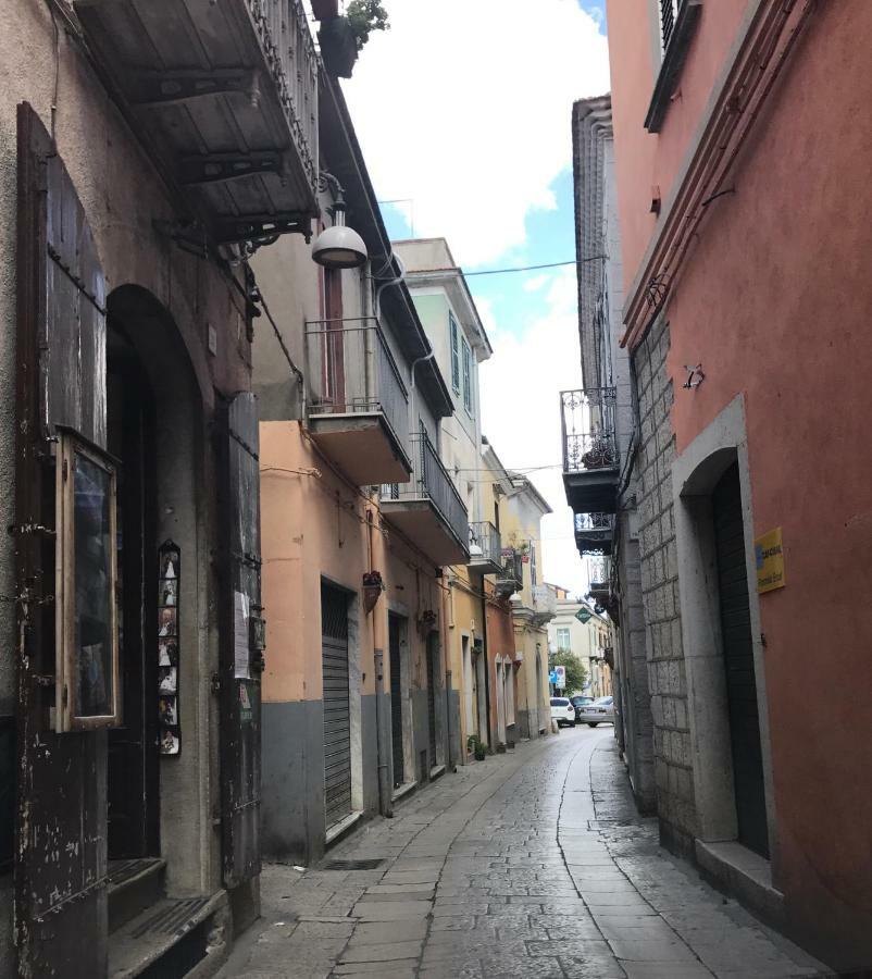 Ca' Del Borgo Hotel เวโนซา ภายนอก รูปภาพ