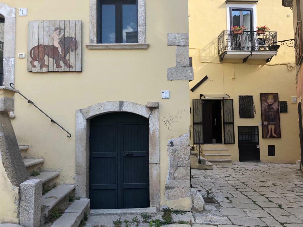 Ca' Del Borgo Hotel เวโนซา ภายนอก รูปภาพ